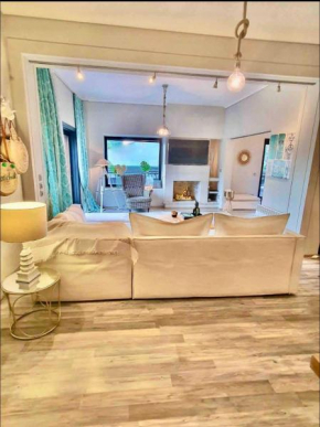 Emerald Apartment Suite